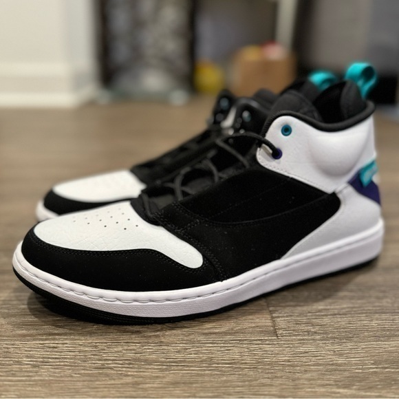Jordan Other - Jordan Fadeaway sz 12